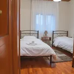 Semesterbostad Rustic House *
