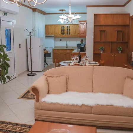 Rustic House * Sarakinoi